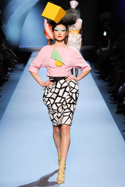 Look 8